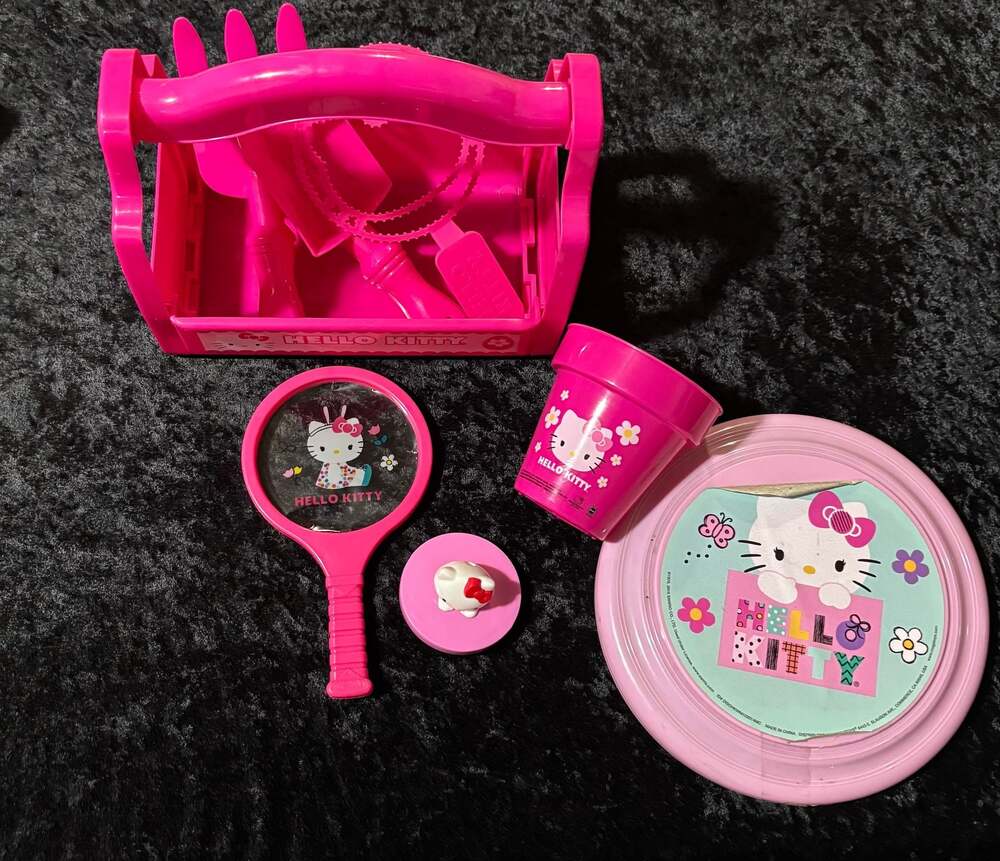 Hello Kitty Children's Gardening Toy Set with Caddy and Accessories